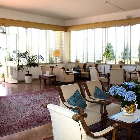 Hotel Mediterranee