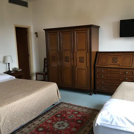 Mediterranee Hotel