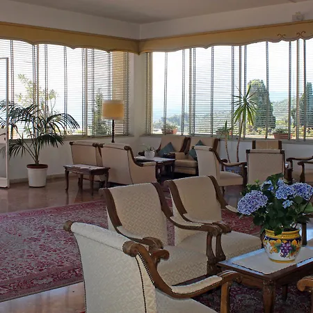 Mediterranee Hotel 4*
