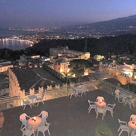 Mediterranee 4* تاورمينا