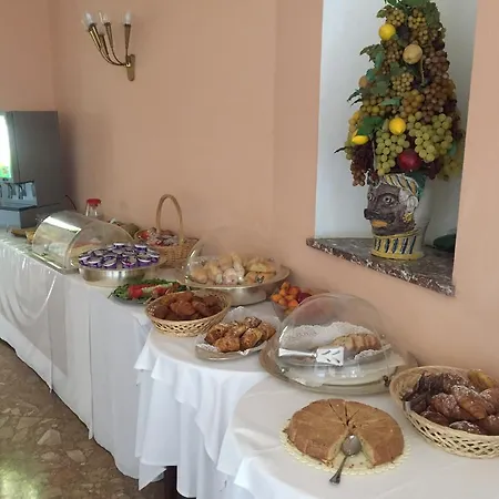 Mediterranee Hotel 4*
