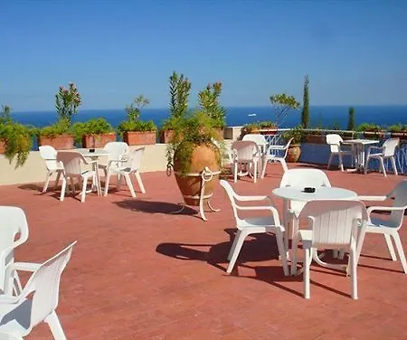 Mediterranee 4* Taormina