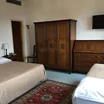 Mediterranee מלון