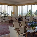 Mediterranee מלון 4*