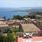 מלון Mediterranee