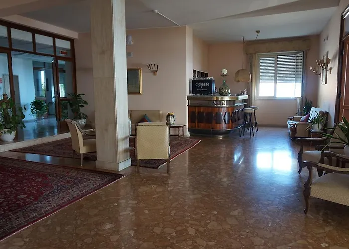 Mediterranee Hotel 4*